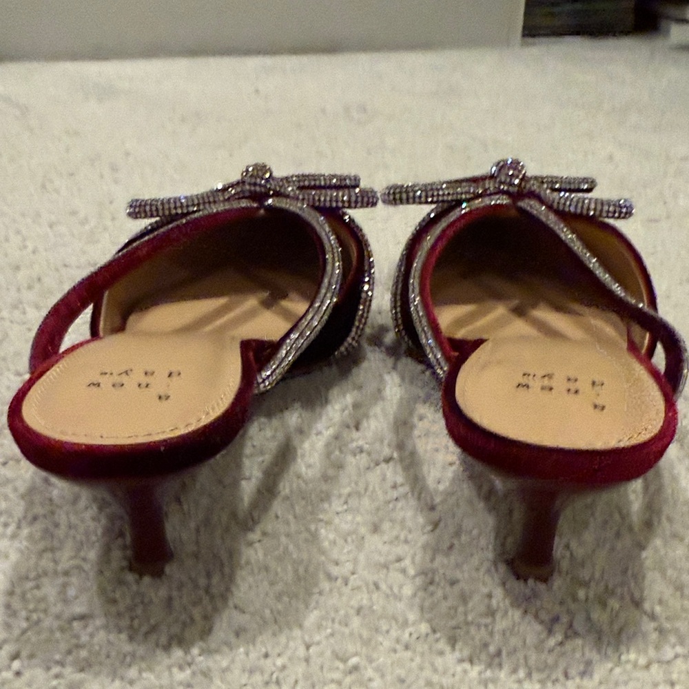 A New Day Burgundy Mules with Bow Detail Size 8.5 - Picture 6 of 9